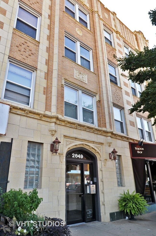 Building Photo - 2649 N Kedzie Ave Rental