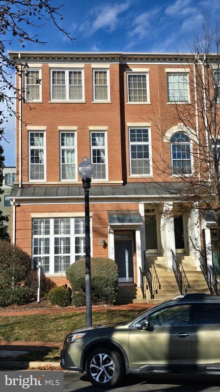 Photo - 515 Cameron Station Blvd