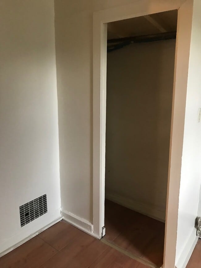 Photo - 223 S 28th St Unit 1/2