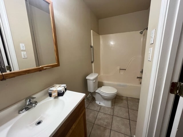 Photo - 208-216 Monarch Dr