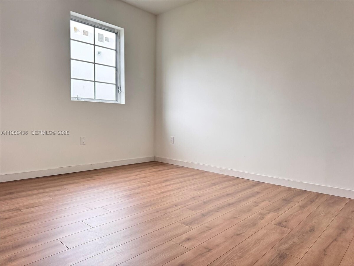 Photo - 1525 Euclid Ave Unit 18