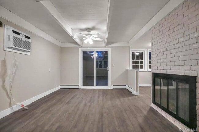 Photo - 44 University Heights Dr