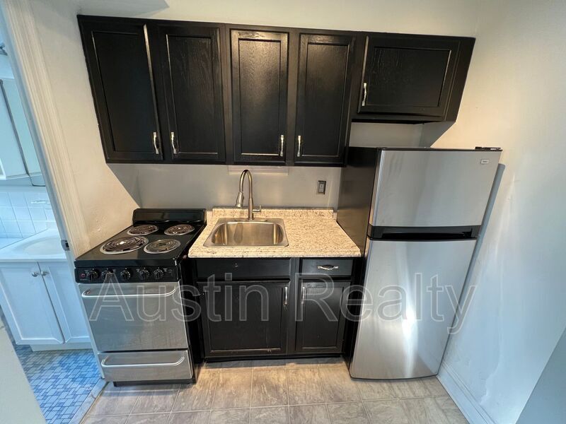 Photo - 341 Des Peres Ave Condo Unit B