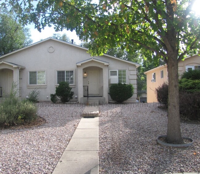 Building Photo - Great 3 Bedroom Unit in Old Colorado City Rental