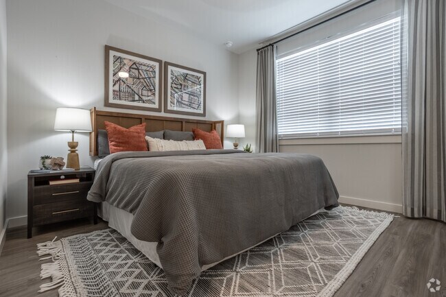 2BR, 2BA - 1056 SF (B1)