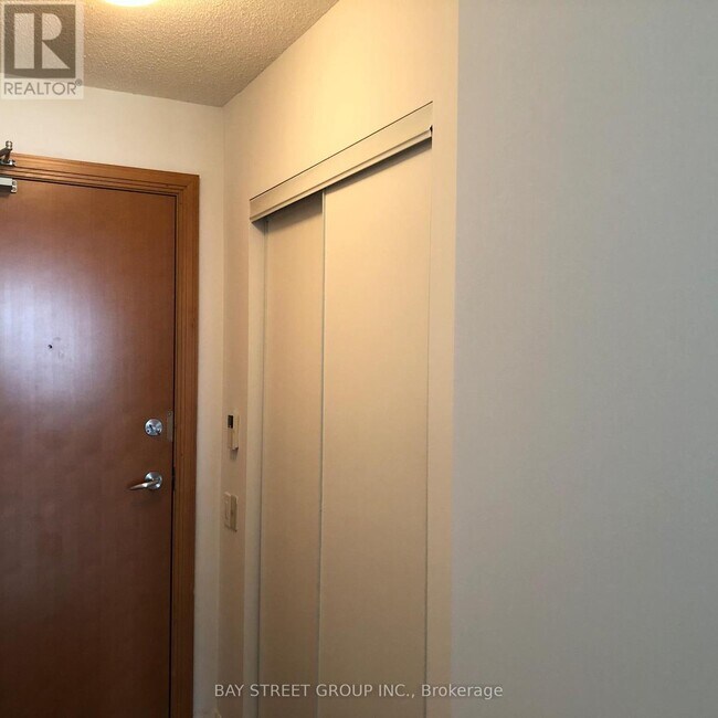 Photo - 33 Sheppard Ave E Unit 2000