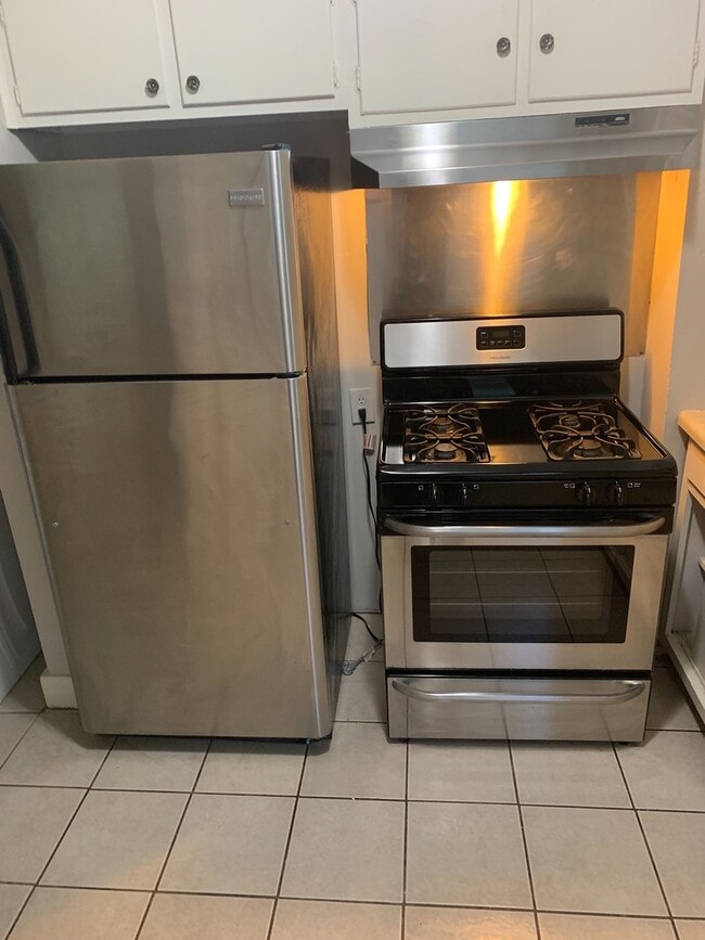 Photo - 3 bed, 1 bath near UOM