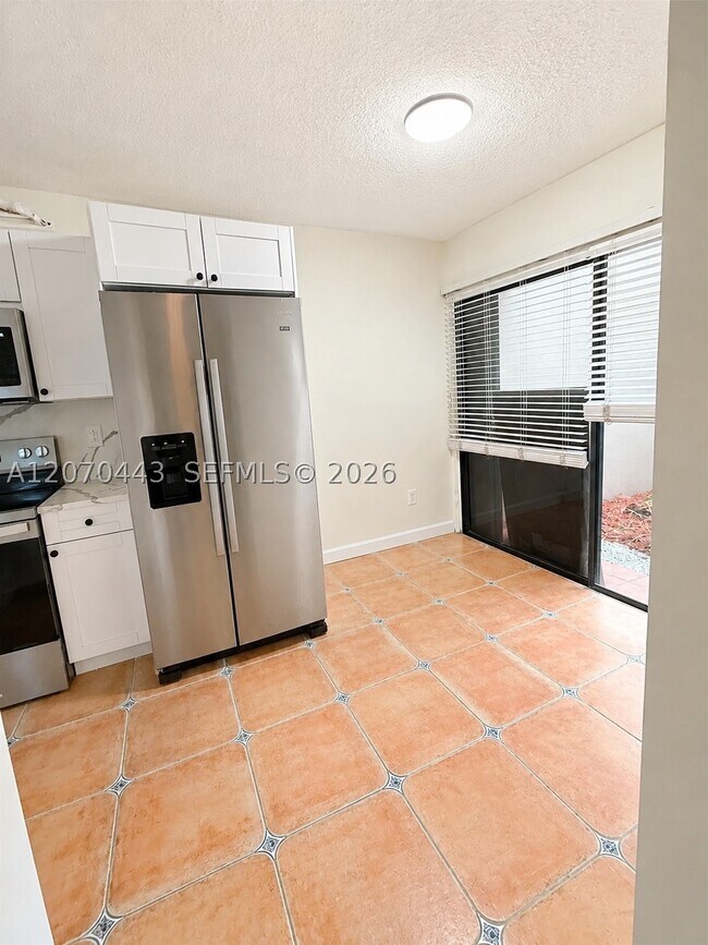 Photo - 3522 Torremolinos Ave