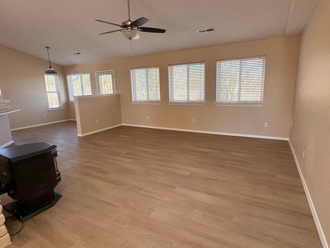 Photo - 3 Bedroom, 2 Bathroom Home in Tijeras, NM