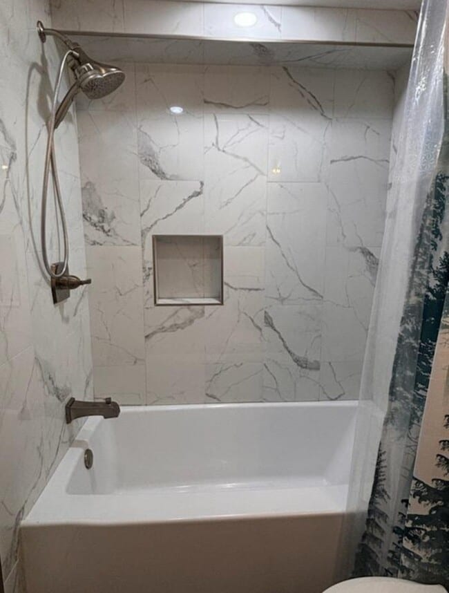 Photo - 84 River Bend Dr