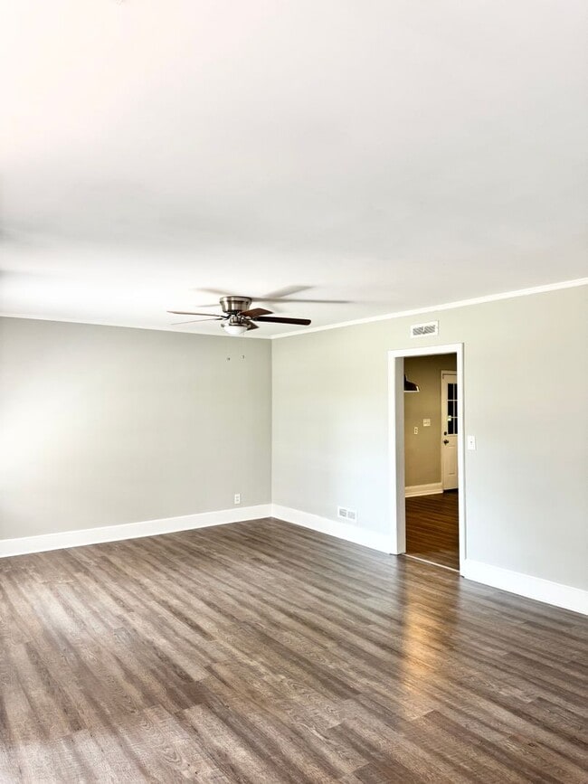 Photo - ** 4 Bed 2 Bath located in Morningview ** Call 334-366-9198 to schedule a self tour