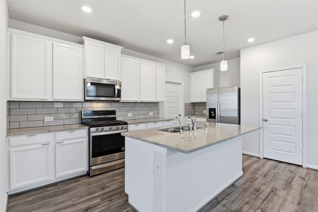 Building Photo - 18508 Meadow Point Ln