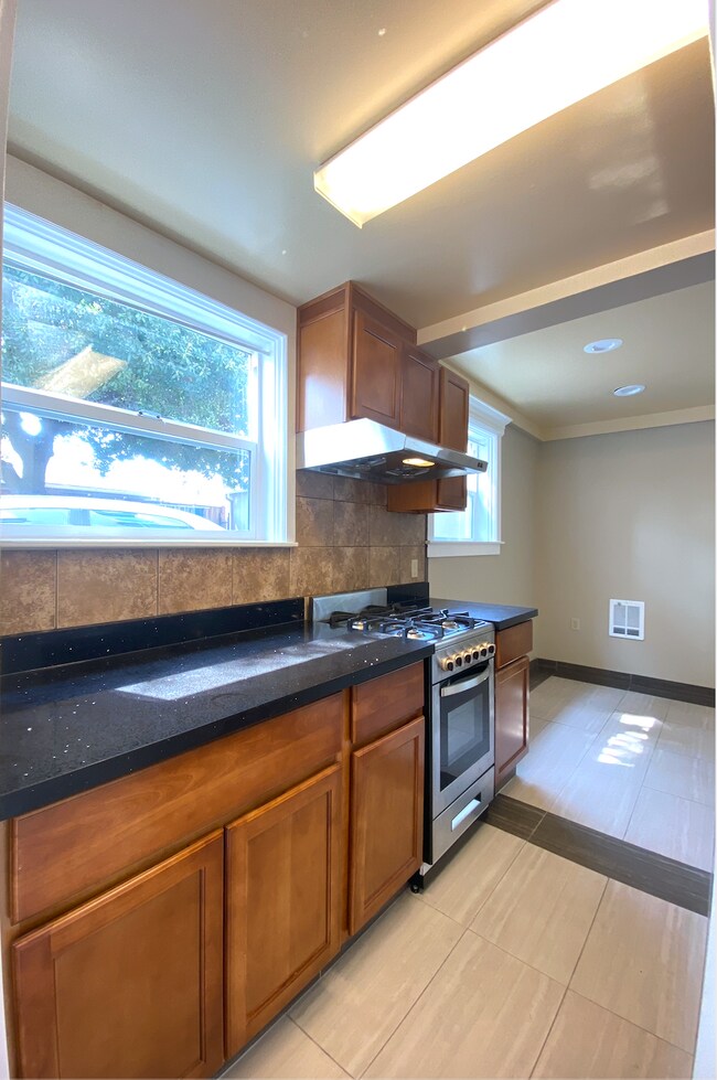 Photo - 1819 7th Ave Unit 16