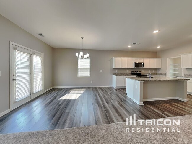 Photo - 158 Ingle Dr