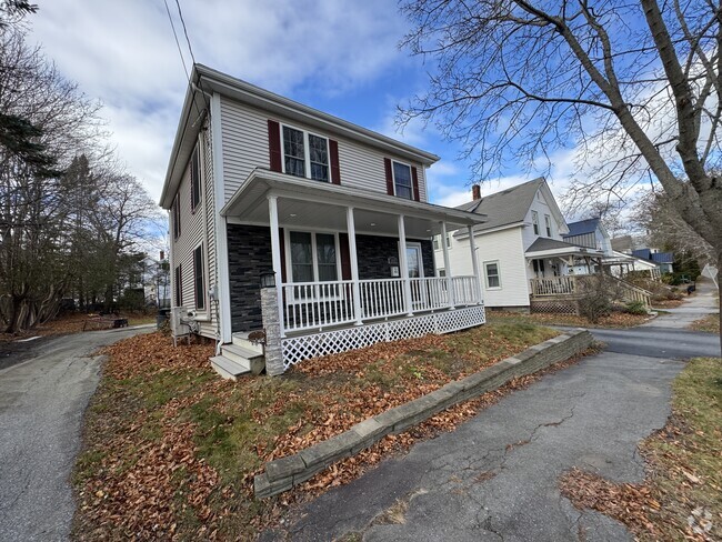 Building Photo - 102 Fern St Rental