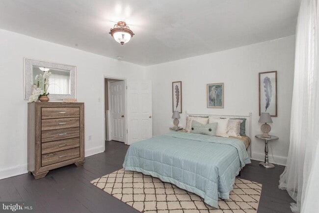 Photo - 1806 Manton St