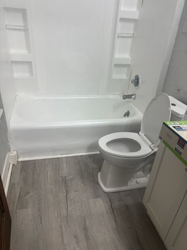 Photo - 516 W Third st Unit 516 W 3rd St Apt 4