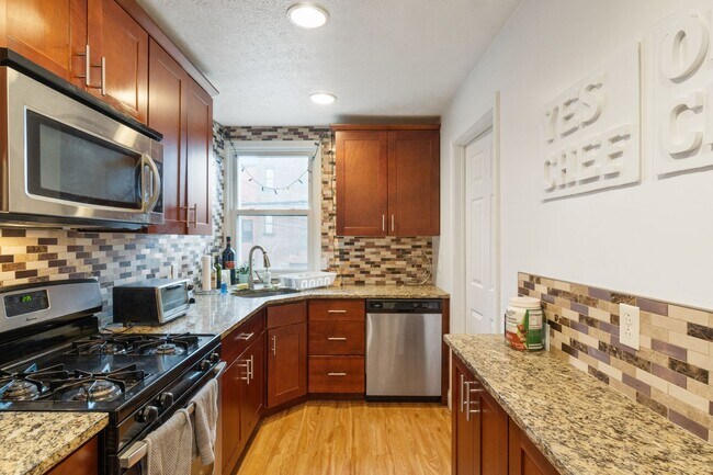 Photo - 2528 Carey Wy Unit #2