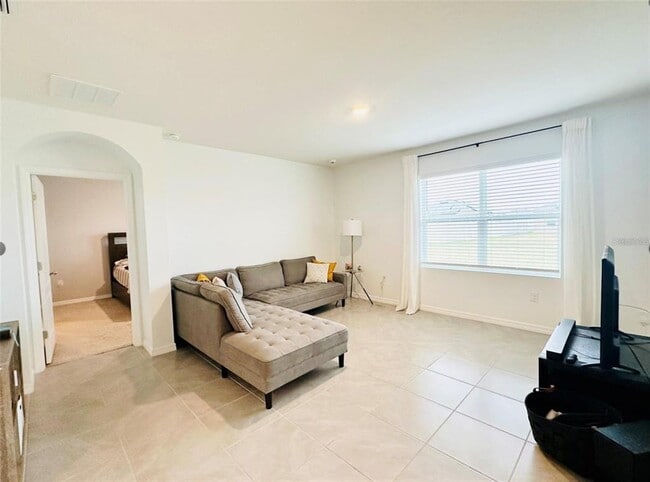 Photo - 3384 Hammond Pt