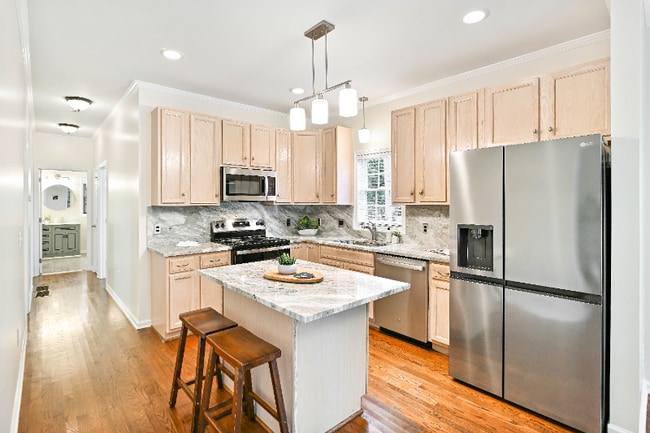 Photo - 1058 Jefferson Ave