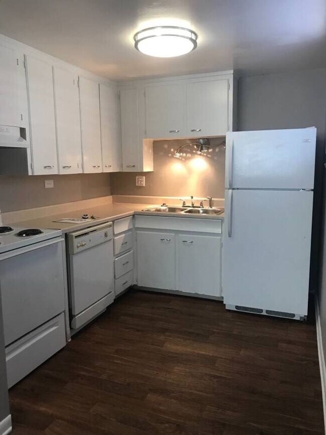 Photo - Humboldt Apartments