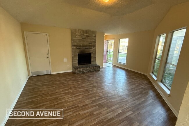 Photo - 11618 Roandale Dr