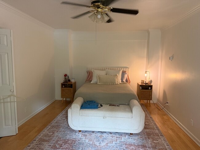 Bedroom - 4201 Cathedral Ave NW Unit 403W