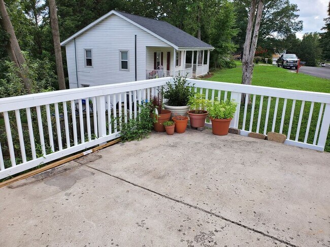 Photo - 5845 Reservoir Heights Ave