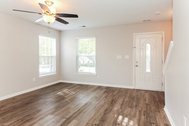 Photo - 5922 Laurenfield Dr