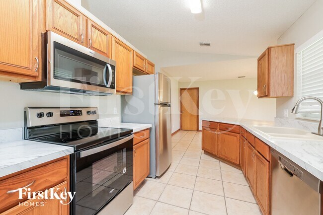 Photo - 329 Edgewood Ct