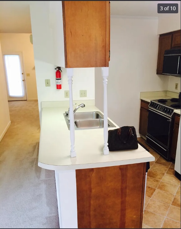 Photo - 1037 Whitworth St