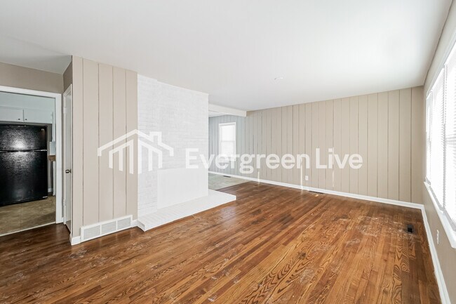 Photo - 6212 E 95th Terrace