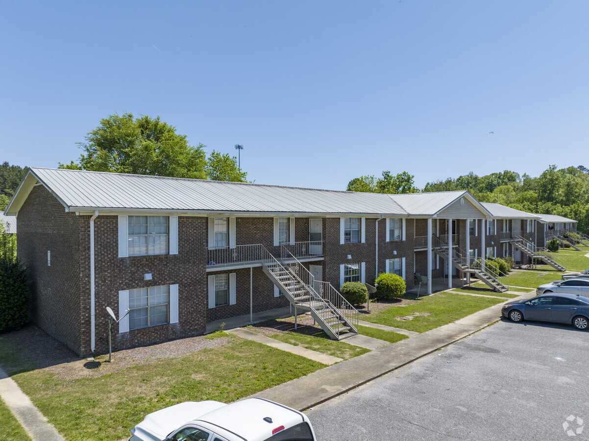 Town Creek Apartments - Town Creek Apartments