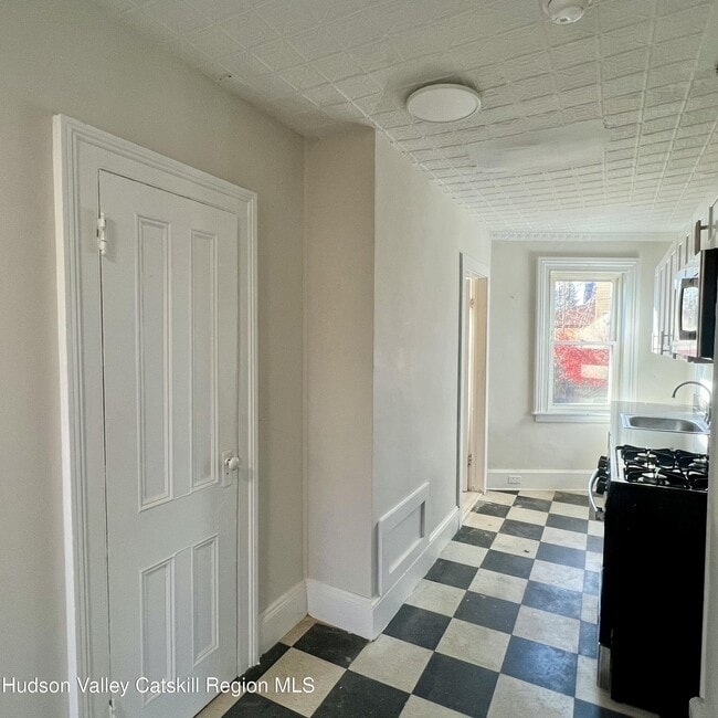 Photo - 140 Albany Ave