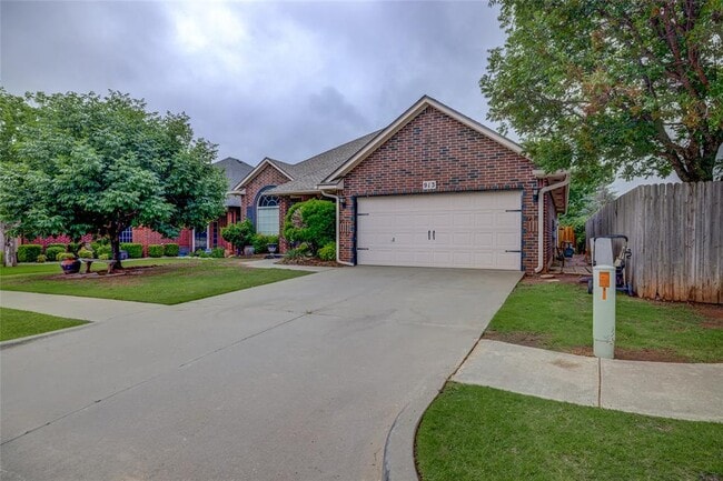 Building Photo - 913 Elm Creek Dr Rental