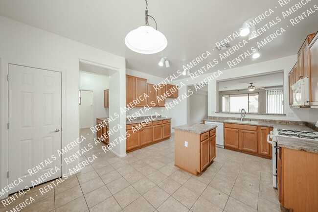 Building Photo - 19407 E Canary Way