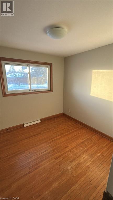 Photo - 26 Glengarry Rd