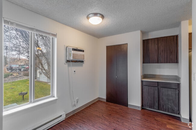 Woodland Green Apartments For Rent in Kennewick, WA