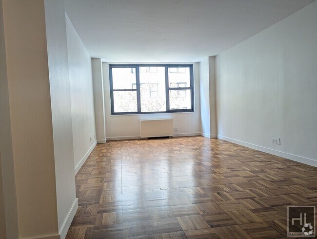 Building Photo - EAST 49 STREET Unit 1F Rental