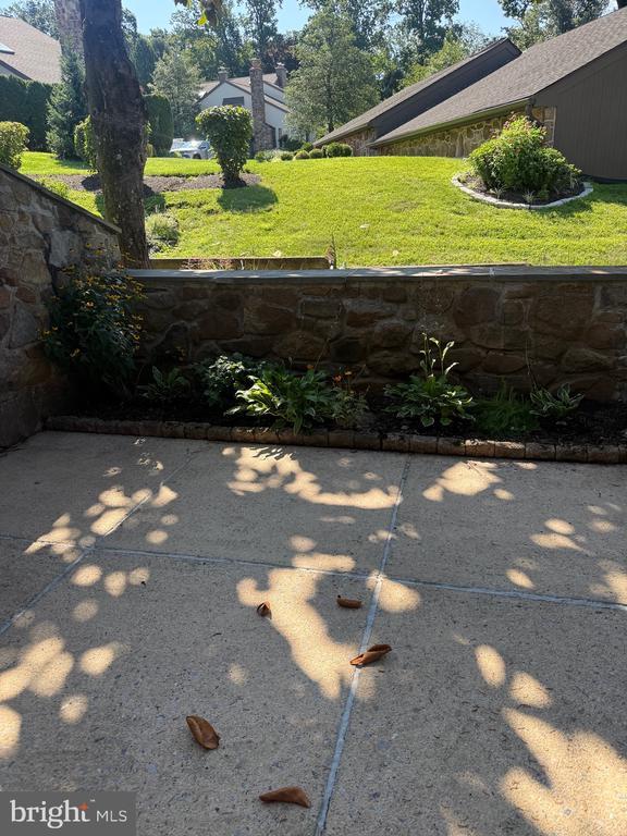 14 Oak Knoll Dr