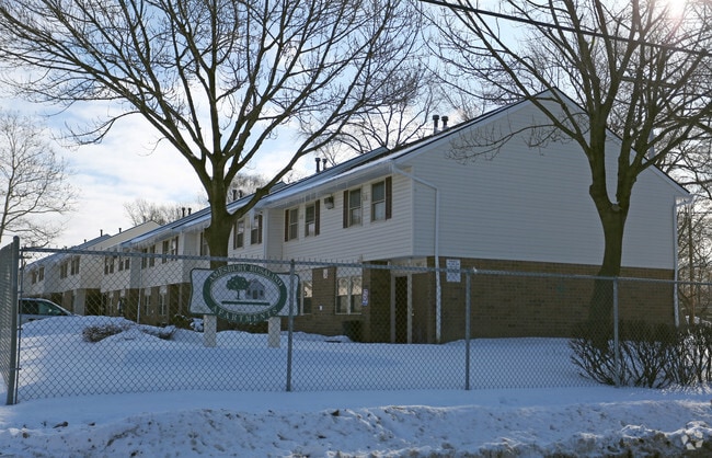 Photo - Amesbury Rosalind Apartments