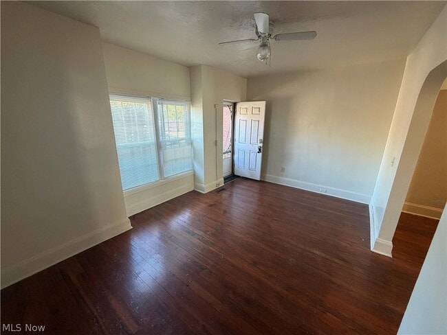 Photo - 15416 Waterloo Rd