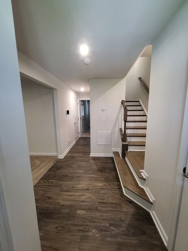 Photo - 3BR/2.5BA End Unit Townhome