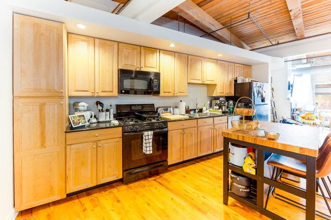 Photo - 612 N Oakley Blvd Unit 206