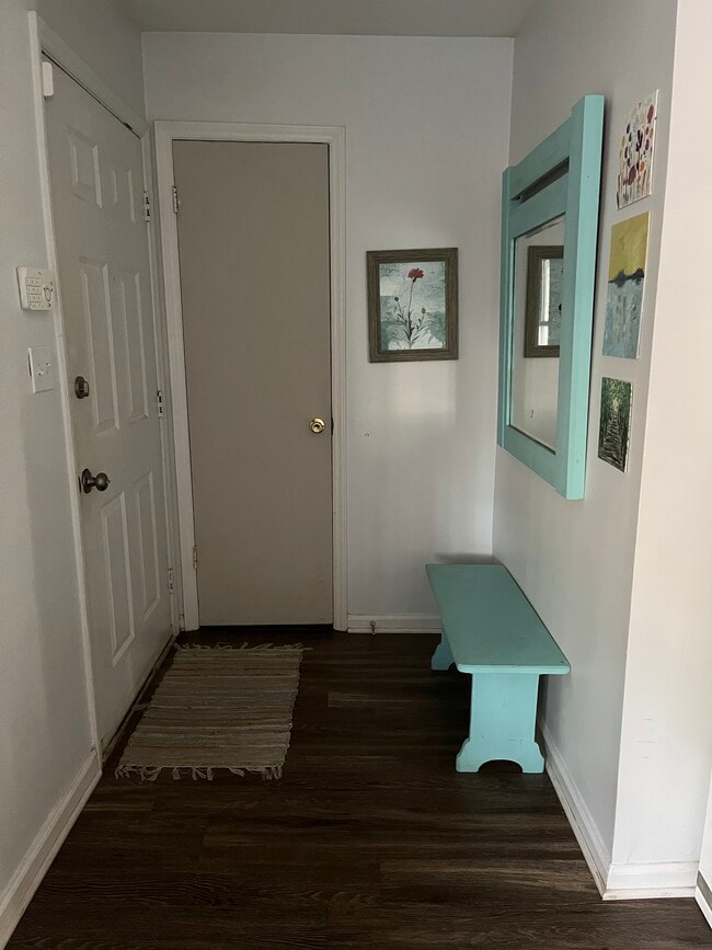 Photo - 2119 Strebor St