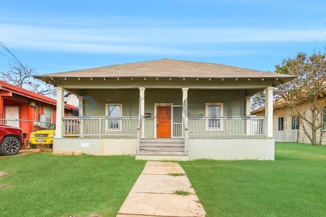 Building Photo - 125 Southolme Ave