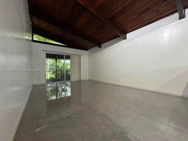 112 Fox Rd