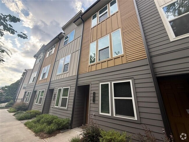 Building Photo - 1531 Layton Ln NW Rental