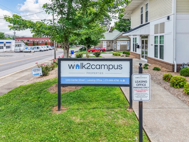 Photo - 1240 Center St