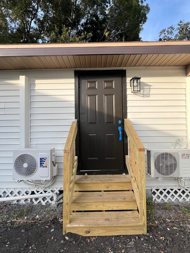 Building Photo - Allen St Unit 3